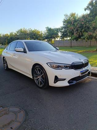 BMW 320i 2.0 16V TURBO GASOLINA SPORT GP AUTOMÁTICO BMW 320i 2.0 16V TURBO GASOLINA SPORT GP AUTOMÁTICO